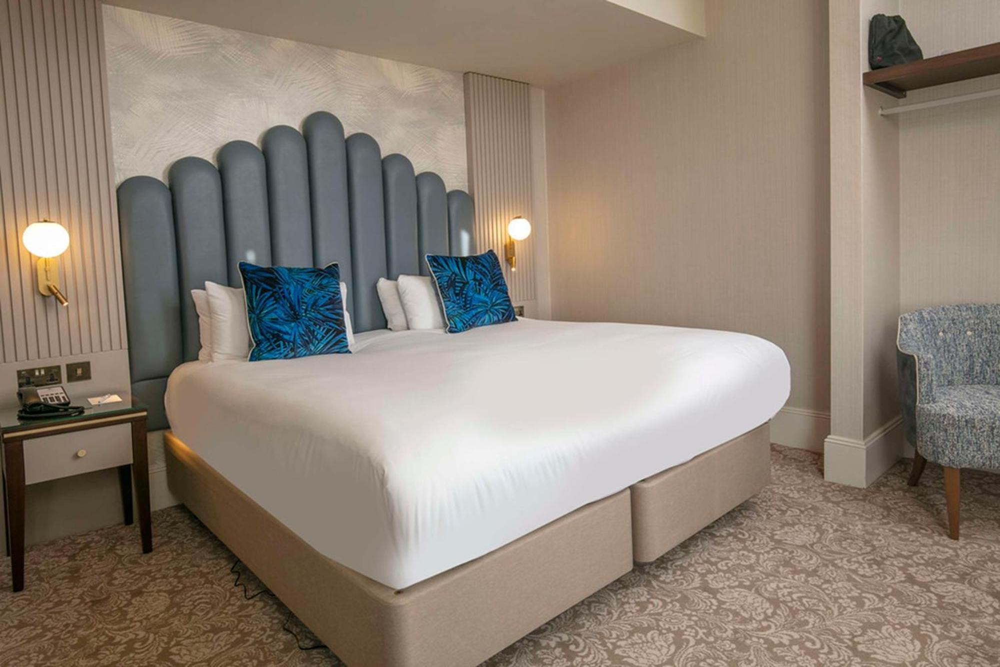 Отель Voco The Clifton Folkestone By Ihg Экстерьер фото