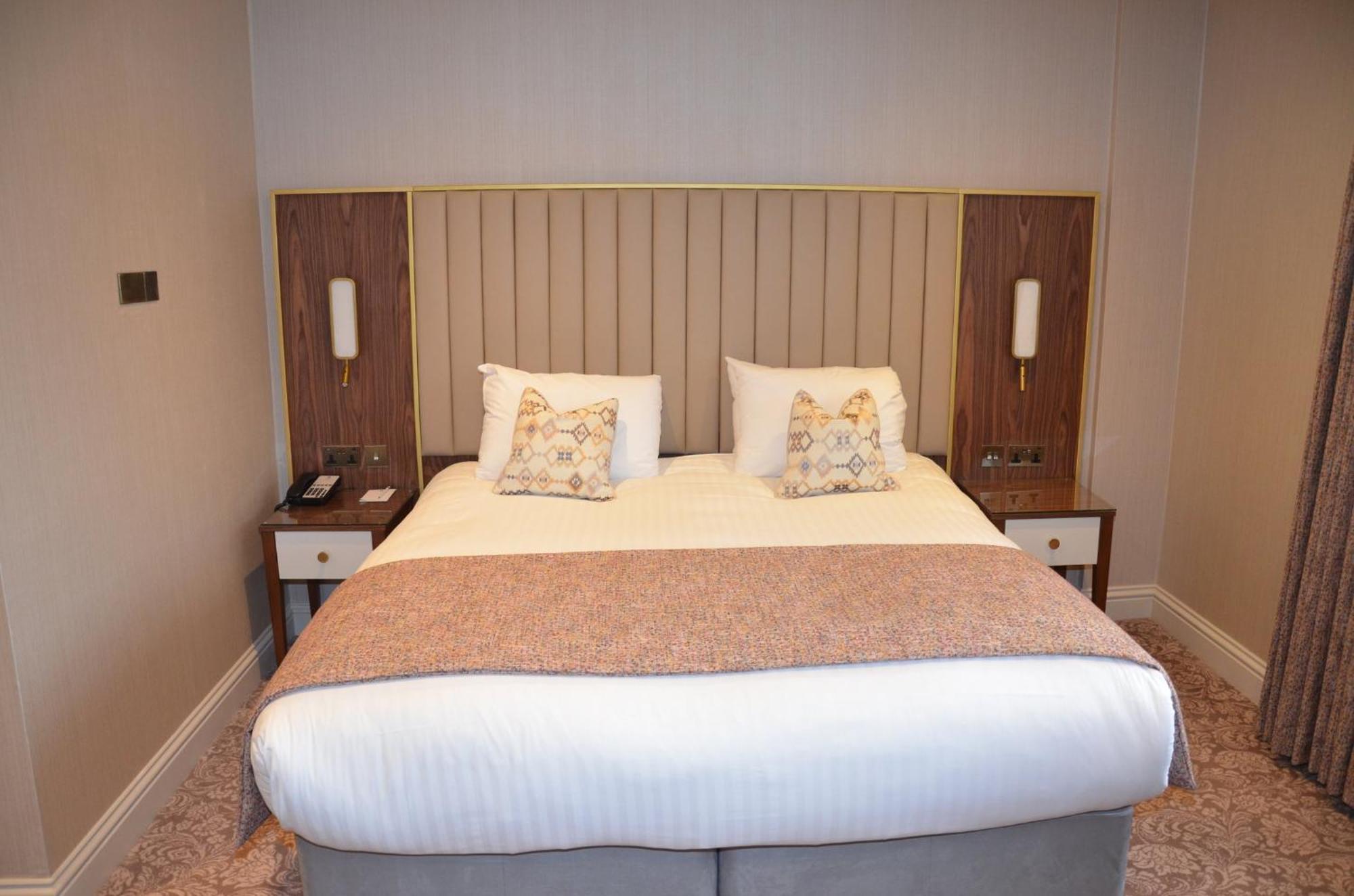 Отель Voco The Clifton Folkestone By Ihg Экстерьер фото