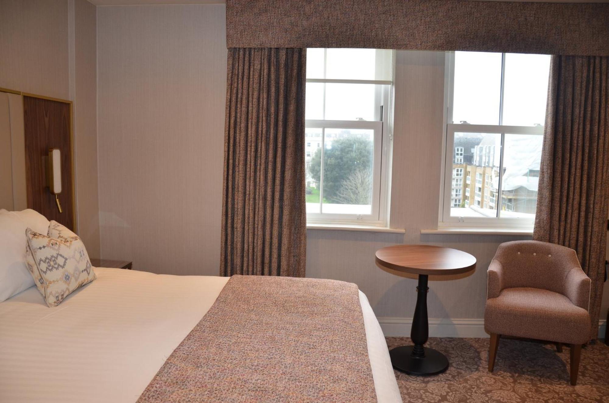 Отель Voco The Clifton Folkestone By Ihg Экстерьер фото