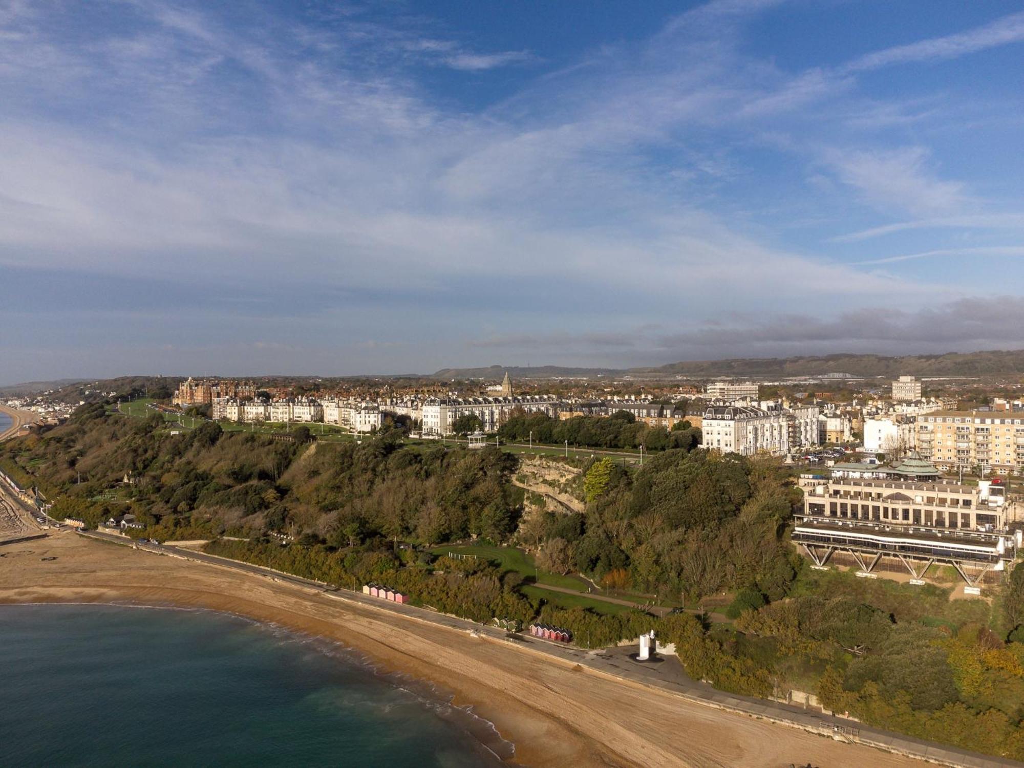 Отель Voco The Clifton Folkestone By Ihg Экстерьер фото