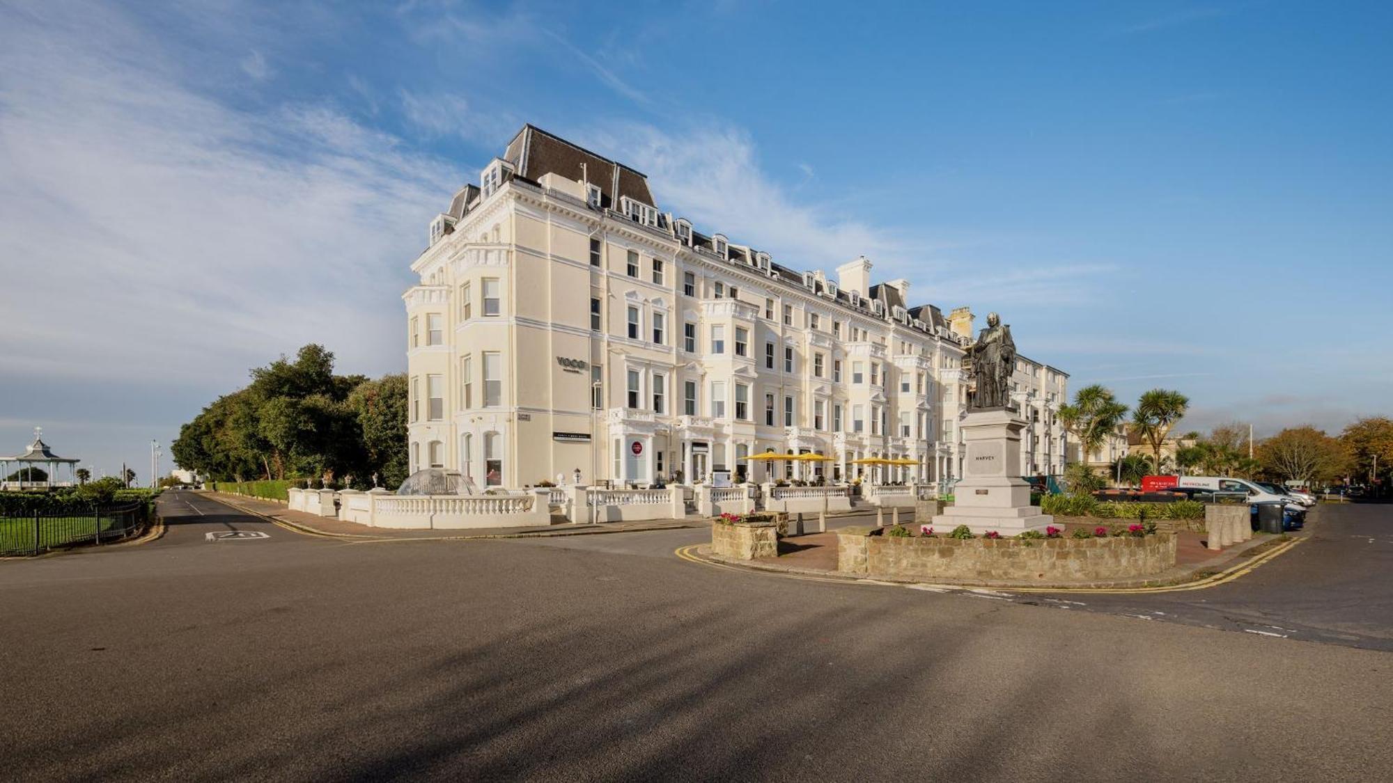 Отель Voco The Clifton Folkestone By Ihg Экстерьер фото